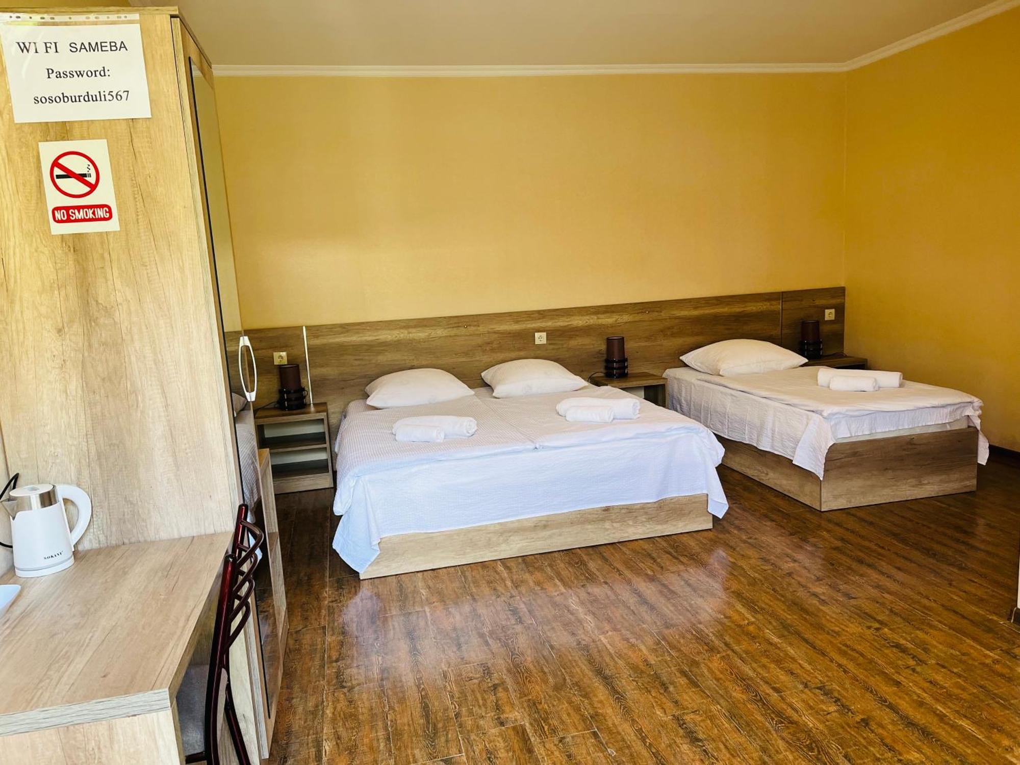 Soso Burduli'S Guesthouse Казбеги Экстерьер фото